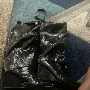 Sparking knee high boots only worn once for an concert